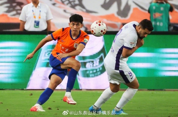 月9日，中超联赛第二十二轮展开角逐，山东泰山最终以2:1战胜对手